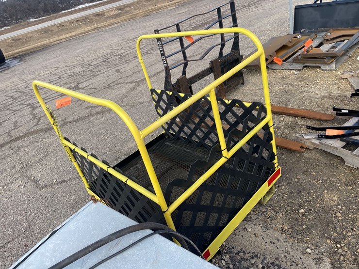 #2493-•-pallet-fork-man-basket-image-5