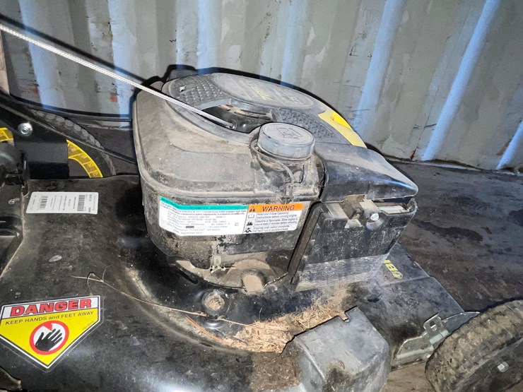 #2003-•-brute-push-mower-image-10