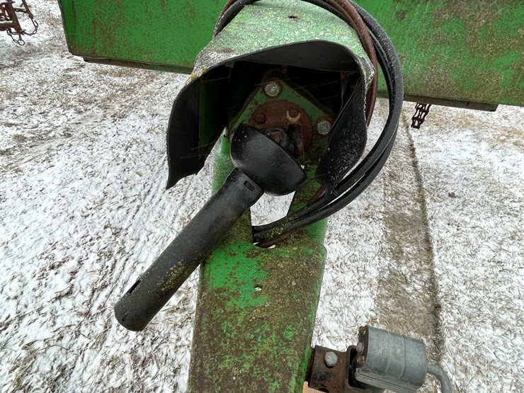 john-deere-680-image-34