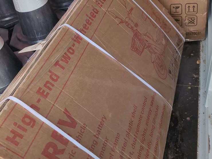 irev-electric-high-end-wheeled-vehicle---new-in-box---rose-pink-image-1