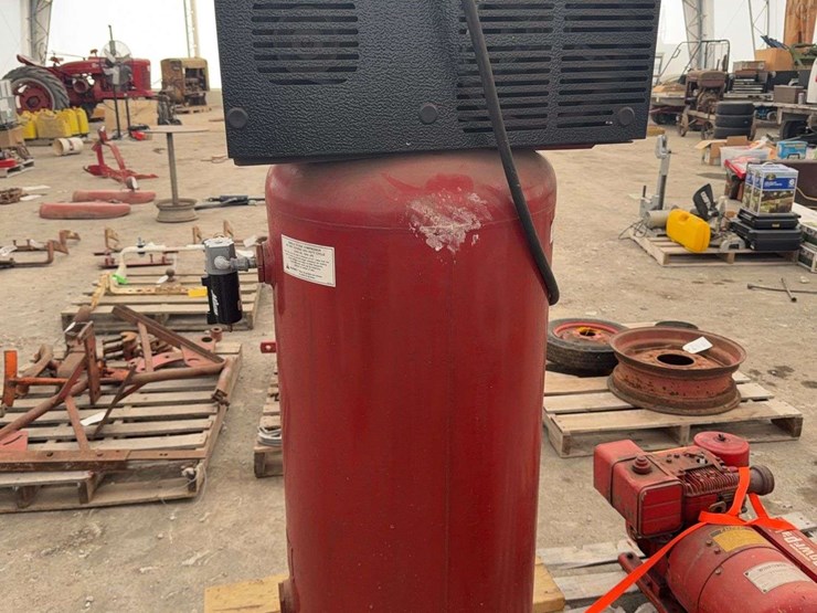 sanborn-5-hp-air-compressor-image-3