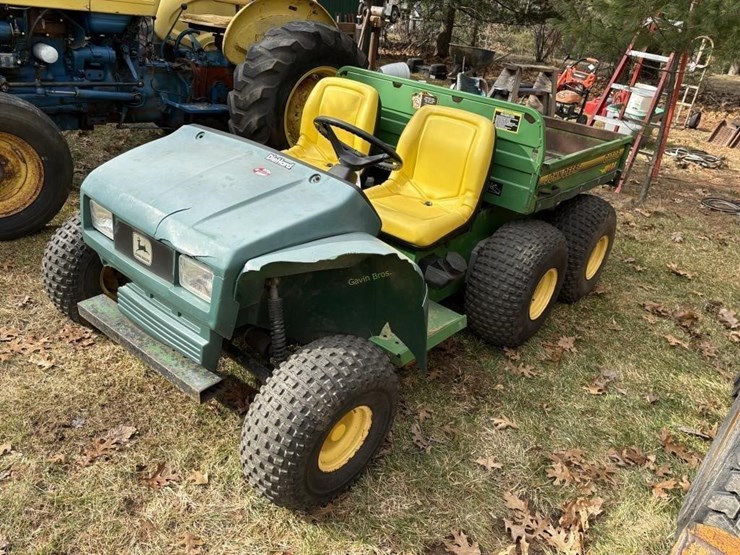 john-deere-gator-image-1