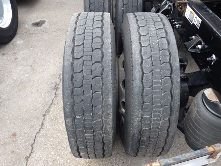 2022-kenworth-t680-image-15