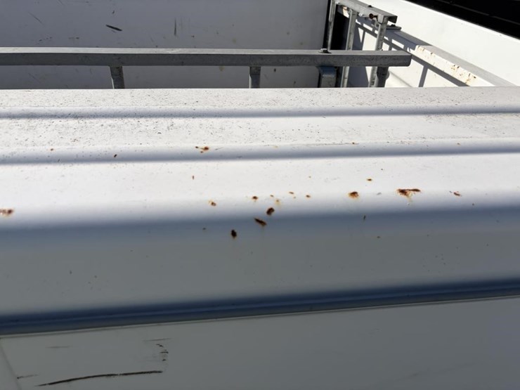 2012-chevrolet-2500-image-31