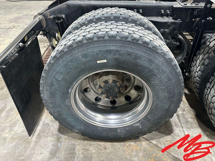 2007-peterbilt-379-image-67