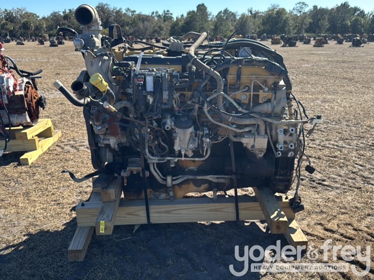 caterpillar-12-image-2