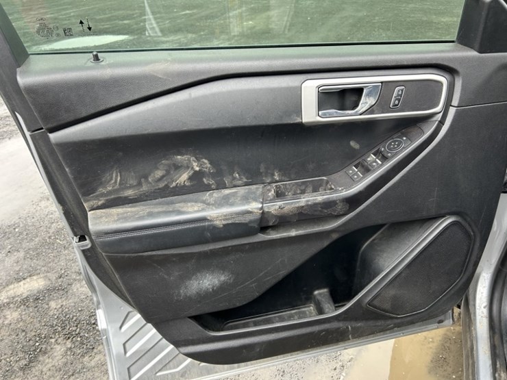 2020-ford-explorer-image-20