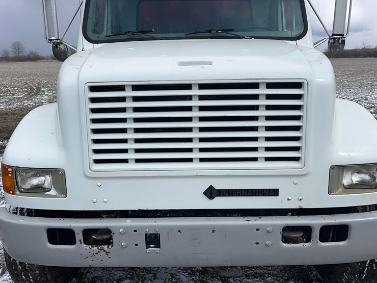 1999-international-4900-image-10