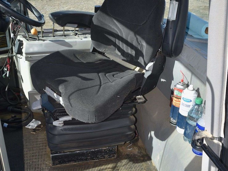 1991-versatile-846-image-35