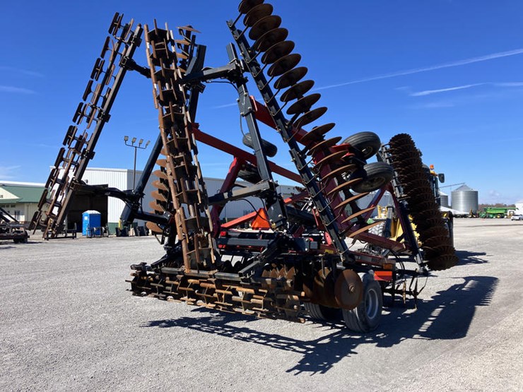 case-ih-340-image-13