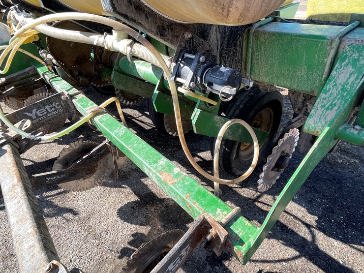 john-deere-7000-image-14