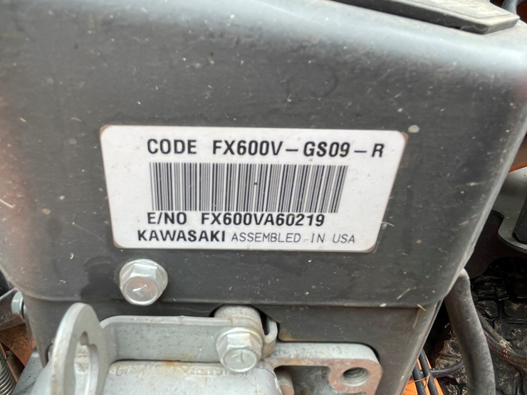 #1016-•-scag-v-ride-lawn-mower-(fall-creek,-wi)-image-17