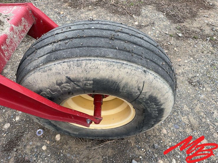 new-holland-h8040-image-4