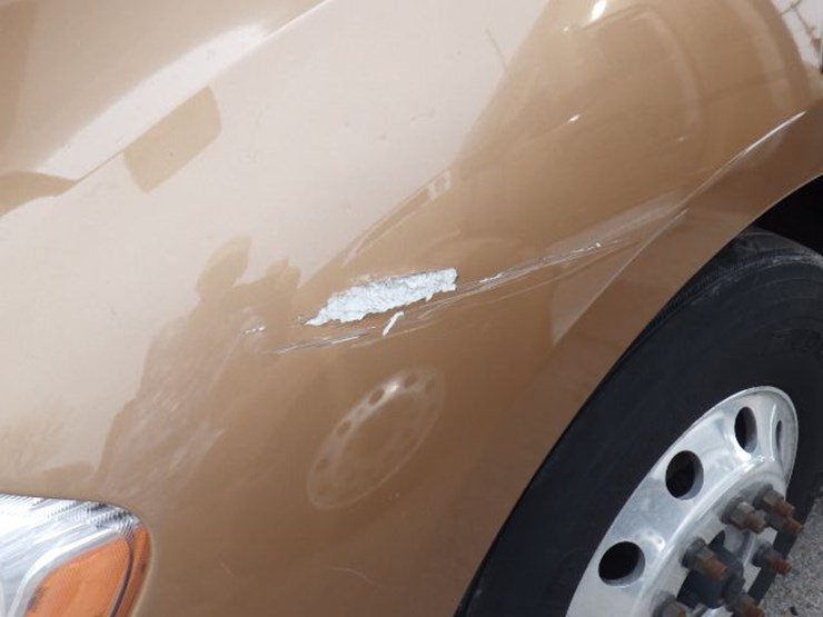 2022-kenworth-t680-image-2