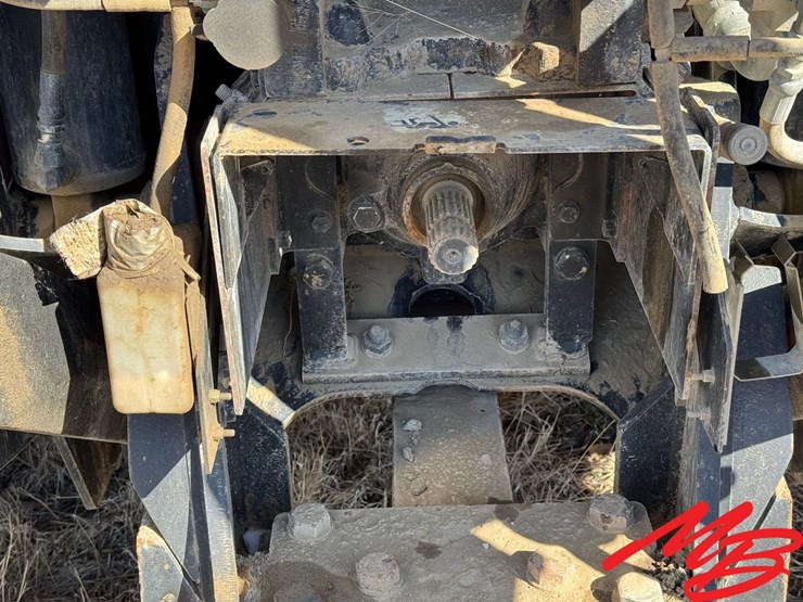 2014-case-ih-400-image-8