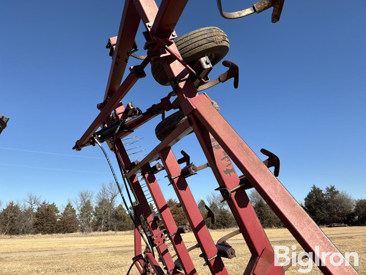 case-ih-4800-image-17