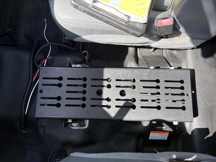 2013-ford-f250-sd-image-15