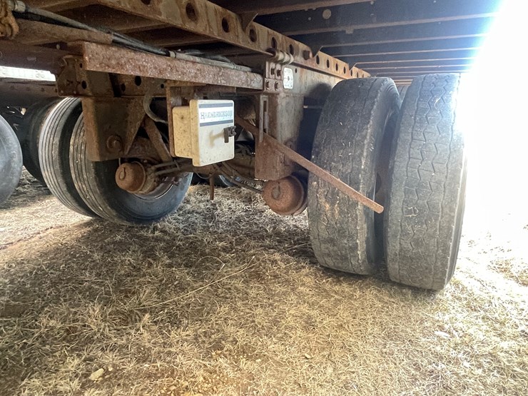 1999-utility-53'-image-30