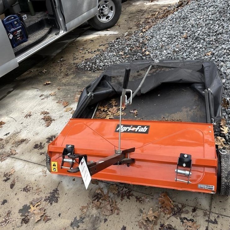 Agri-Fab 43" Lawn Sweeper