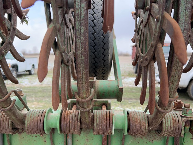 30-john-deere-400-image-8