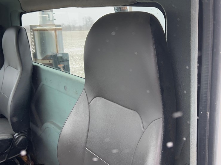 2005-international-8600-image-41