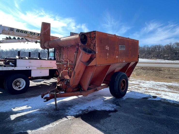 #1013-•-caldwell-grain-cart-image-1