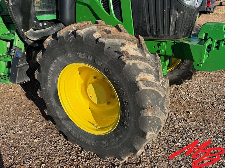 2020-john-deere-6120m-image-8