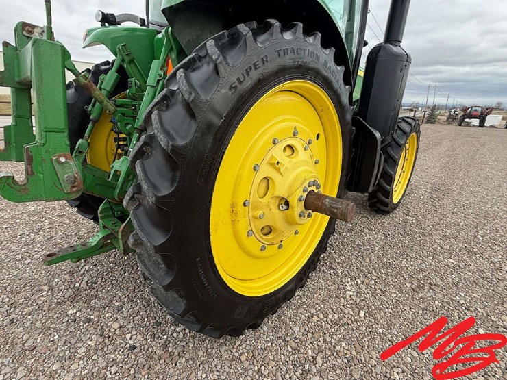 2013-john-deere-8285r-image-15