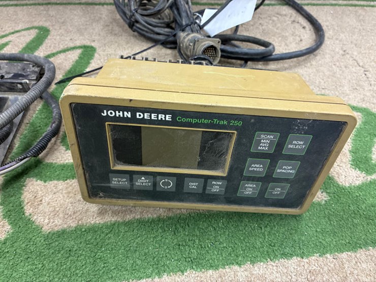 john-deere-1770-image-24