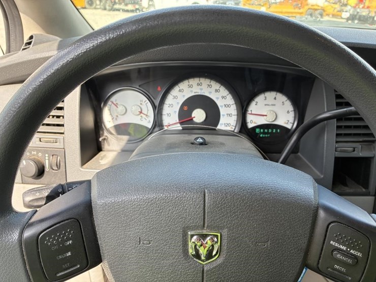 2008-dodge-durango-image-14