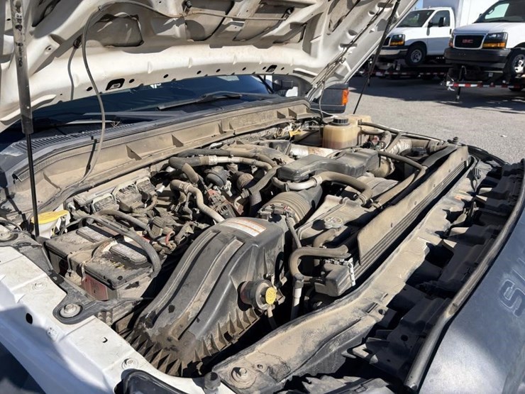 2012-ford-f550-xlt-image-7