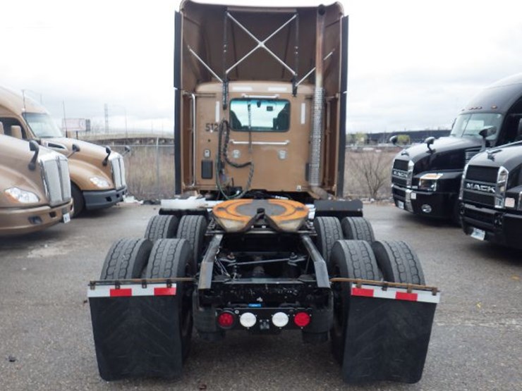 2022-kenworth-t680-image-10