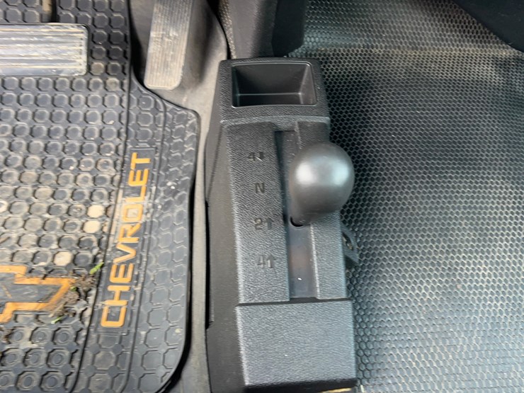 2011-chevrolet-3500hd-image-46