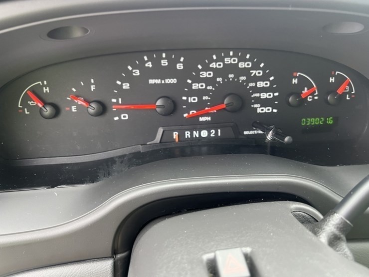 2008-ford-e350-image-26