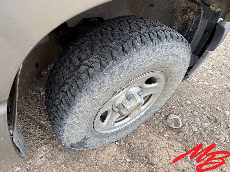 2002-chevrolet-silverado-1500-image-20