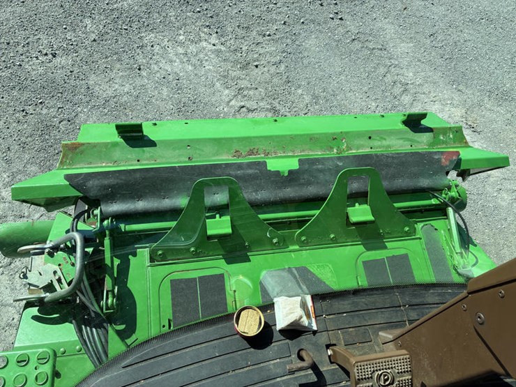 2005-john-deere-9660-sts-image-93