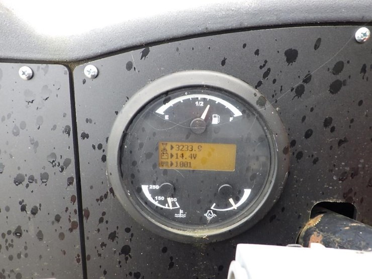 2013-jlg-g9-43a-image-22