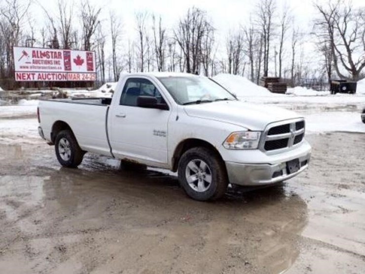 2013-ram-1500-slt-image-7