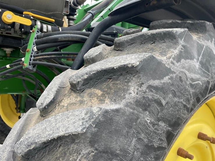 2018-john-deere-r4045-image-54