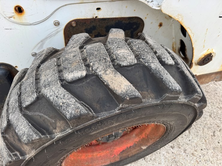 2019-bobcat-s650-image-4