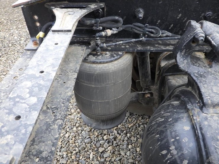 2016-international-prostar-image-11