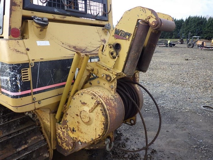 2004-caterpillar-d4g-xl-image-11