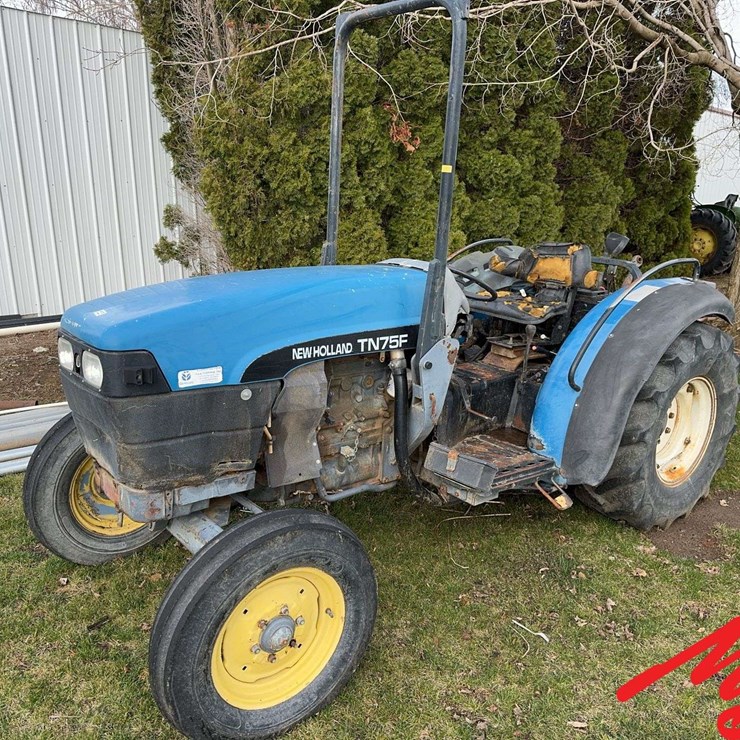 NEW HOLLAND TN75F