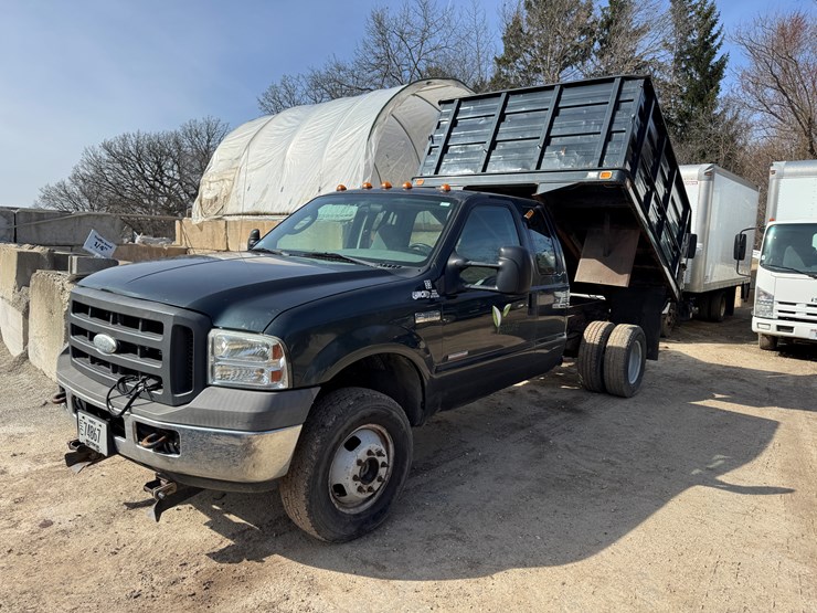 2005-ford-f350-xl-image-1