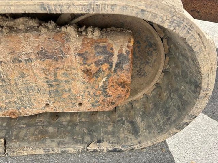 2017-caterpillar-305e2-cr-image-12