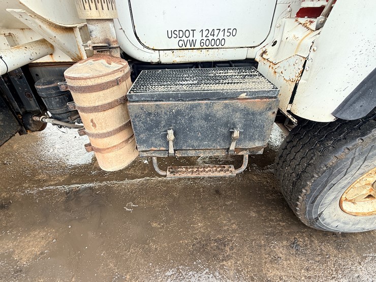 1988-mack-dm690s-image-34