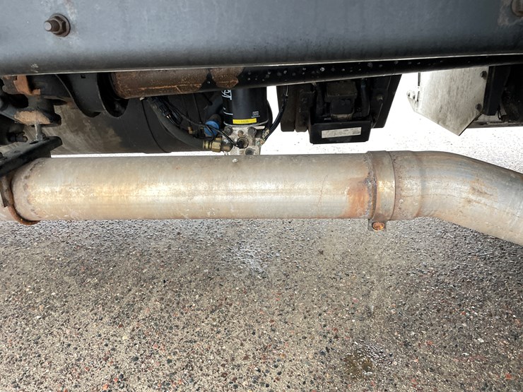 2019-peterbilt-579-image-27