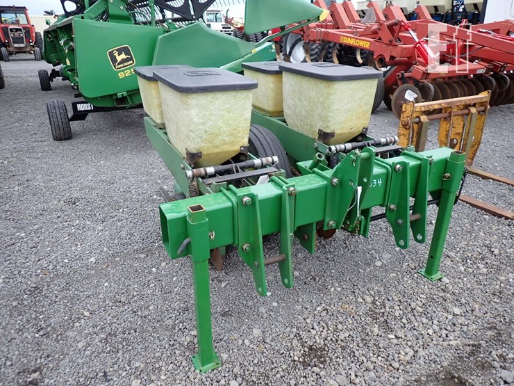 john-deere-7000-image-1