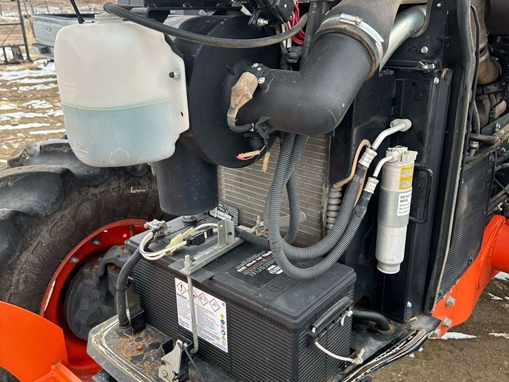 2015-kubota-m135gx-image-37