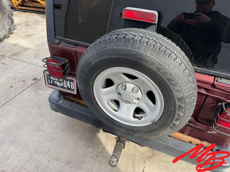 2004-jeep-wrangler-sport-image-19